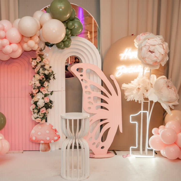 Ideje za dekoraciju dečijeg rođendana 2 Ideje za dekoraciju dečijeg rođendana Roze leptir dekoracija za rodjendan 1 min Ideje za dekoraciju dečijeg rođendana